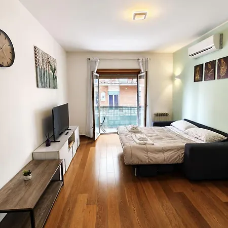 Roma! Colosseo 15 Min - Haydenhome Διαμέρισμα *